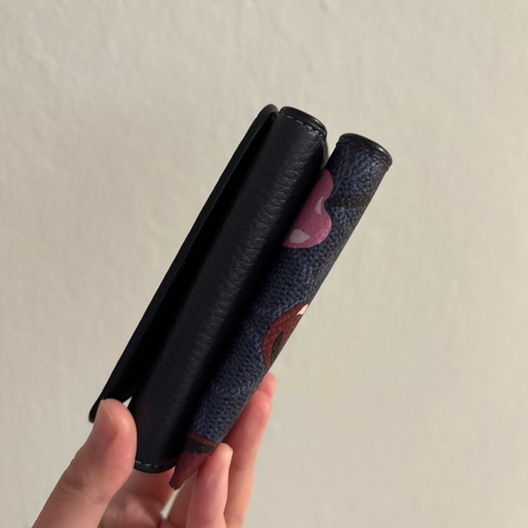 NWOT Coach Leather Wallet With Cherry Print Dark Blue/Navy Blue - Picture 3 of 5